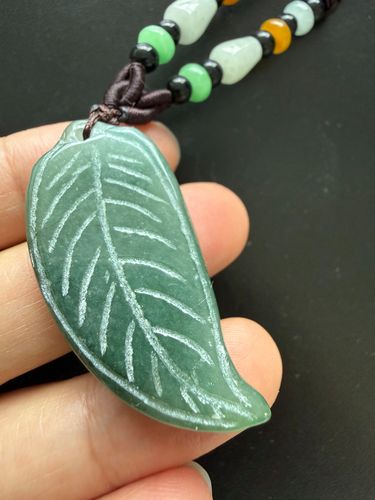 那一抹缅甸冰种飘花的绿意 带给我内心的清凉与宁静